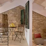 Agion Apostolon Loft!